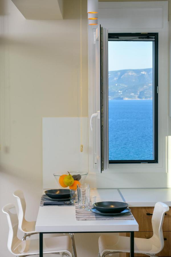 Angelique Luxury Apartment アイオス・ニコラオス エクステリア 写真